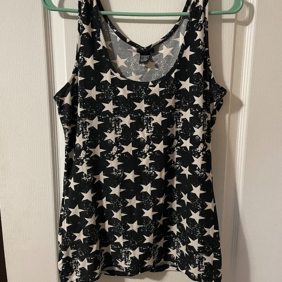 Rue 21 black and white star tank top - Picture 1 of 4